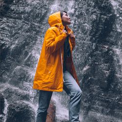 專業級 7D-20D 超輕布：具備撥水、防風、防絨於一身的頂級技術